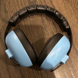 Baby Banz infant soundproof headphones
